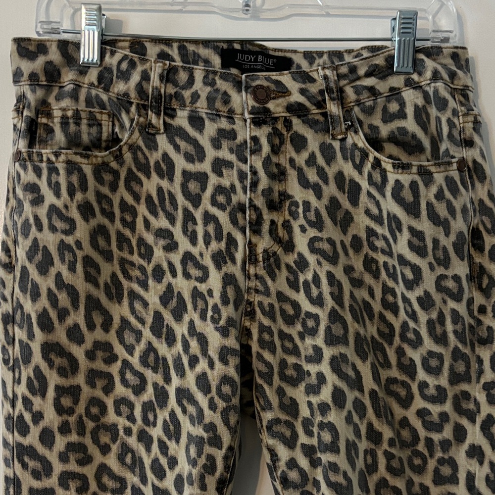 Judy Blue Women's Tan Leopard Skinny Jeans